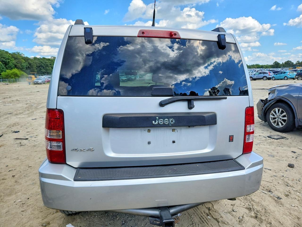 2011 Jeep Liberty Sport - Image 6