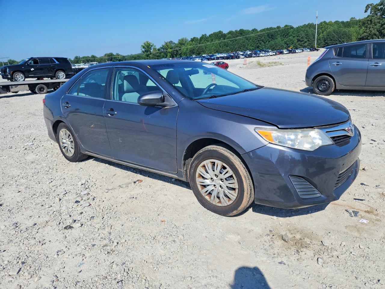 2014 Toyota Camry Le - Фото 4