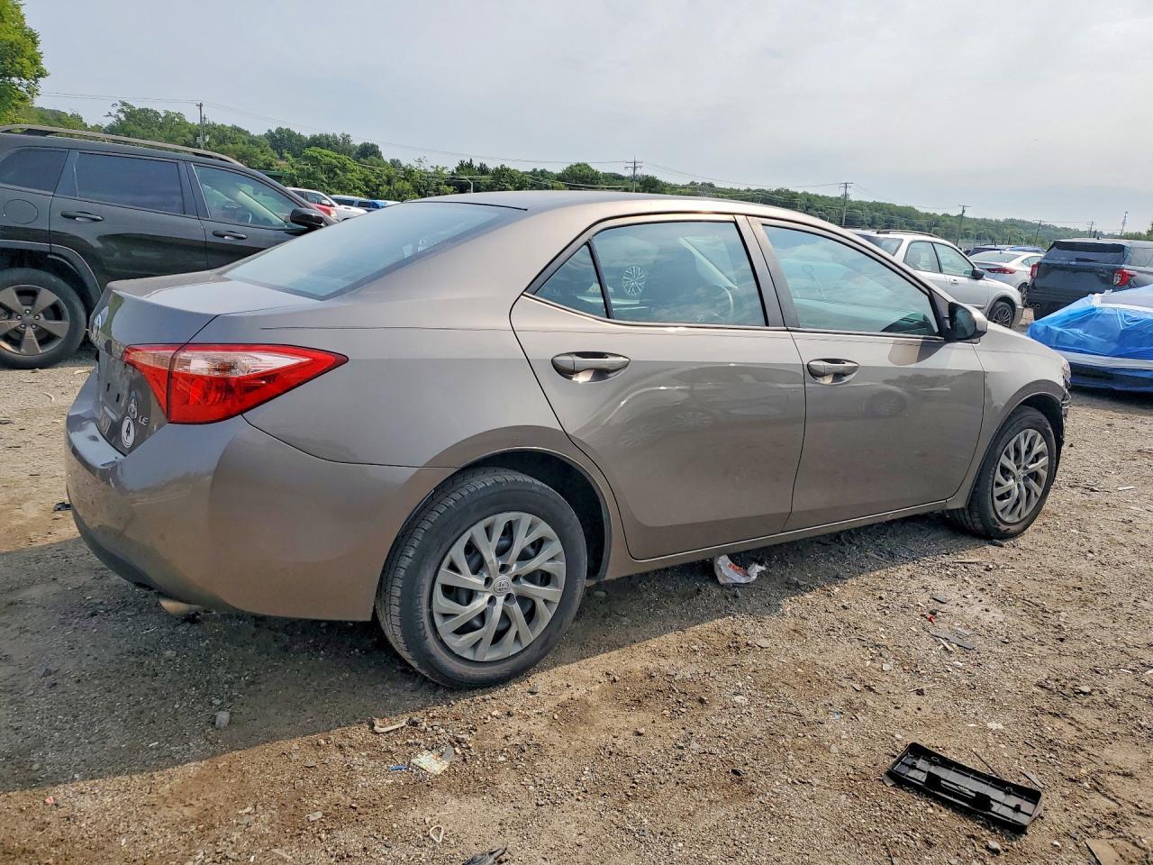 2019 Toyota Corolla Le - Image 3