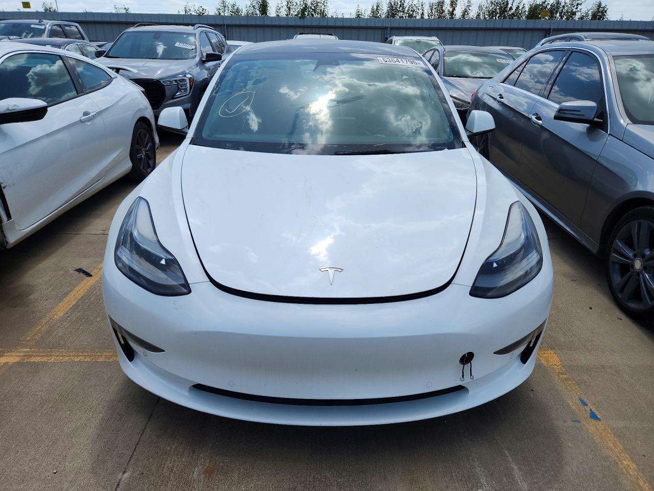 2021 Tesla Model 3 - Фото 5