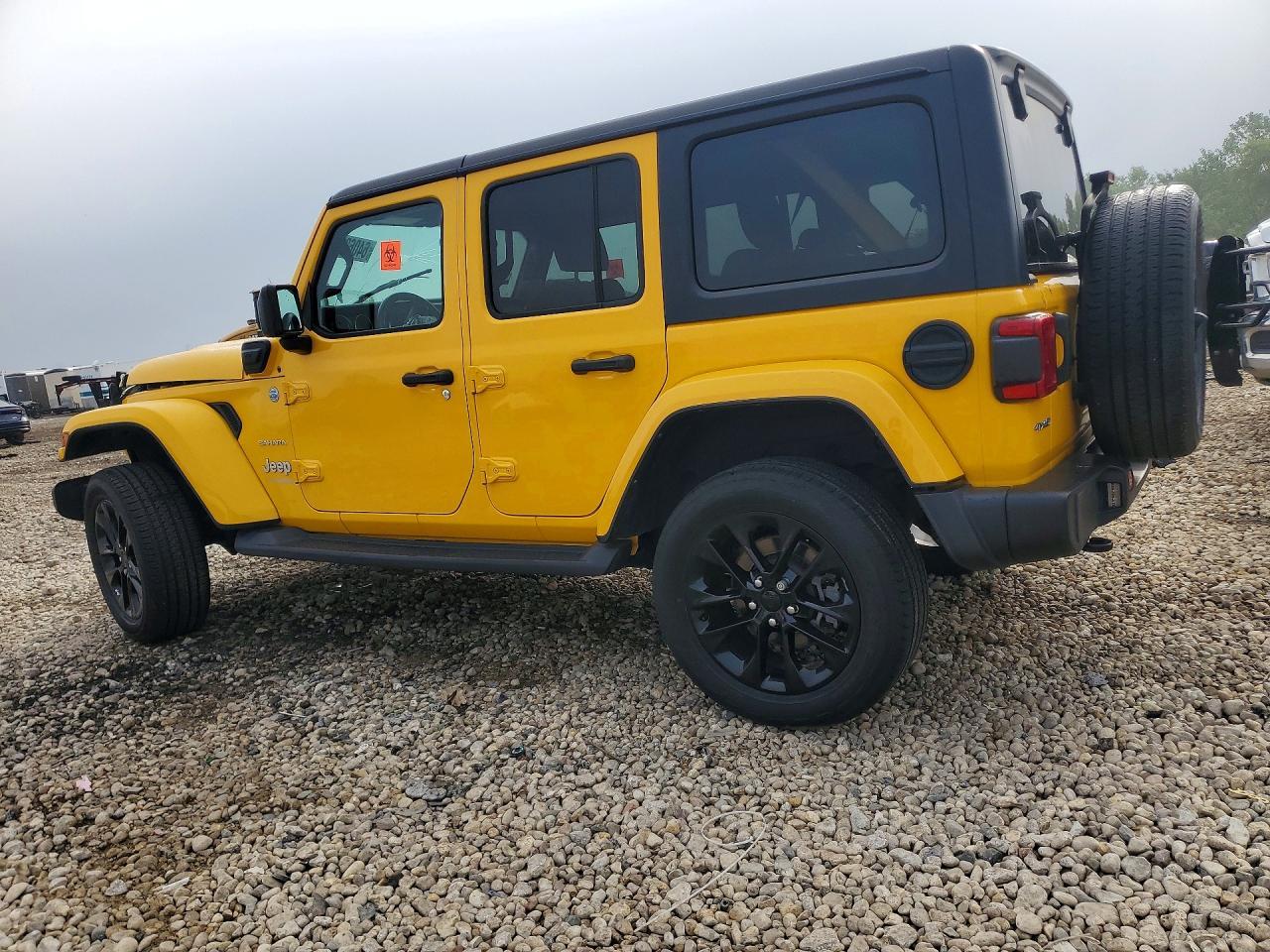 2021 Jeep Wrangler Unlimited Sahara 4Xe - Фото 2
