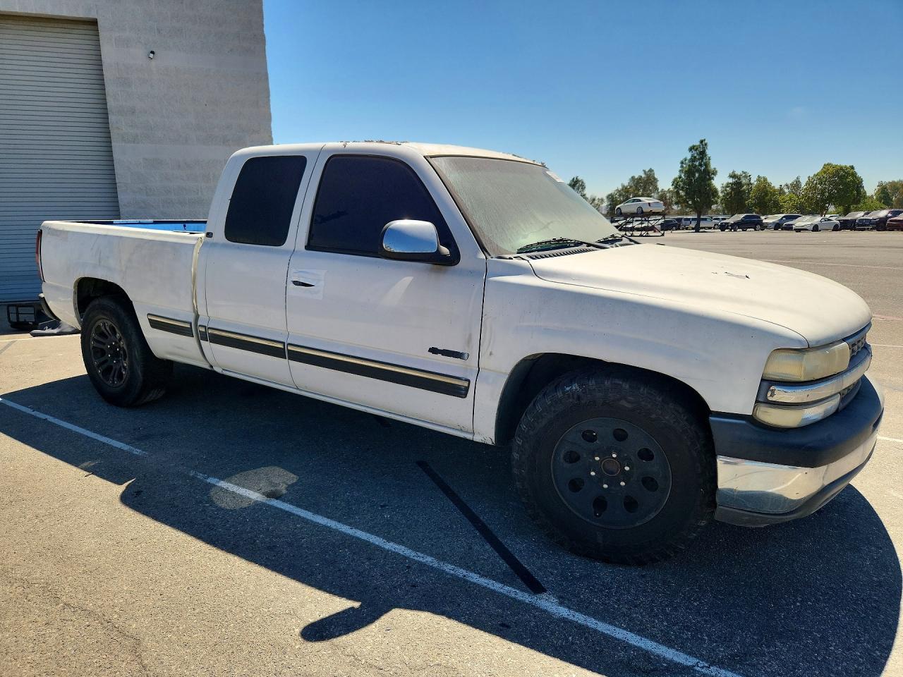 2000 Chevrolet Silverado C1500 - Image 4