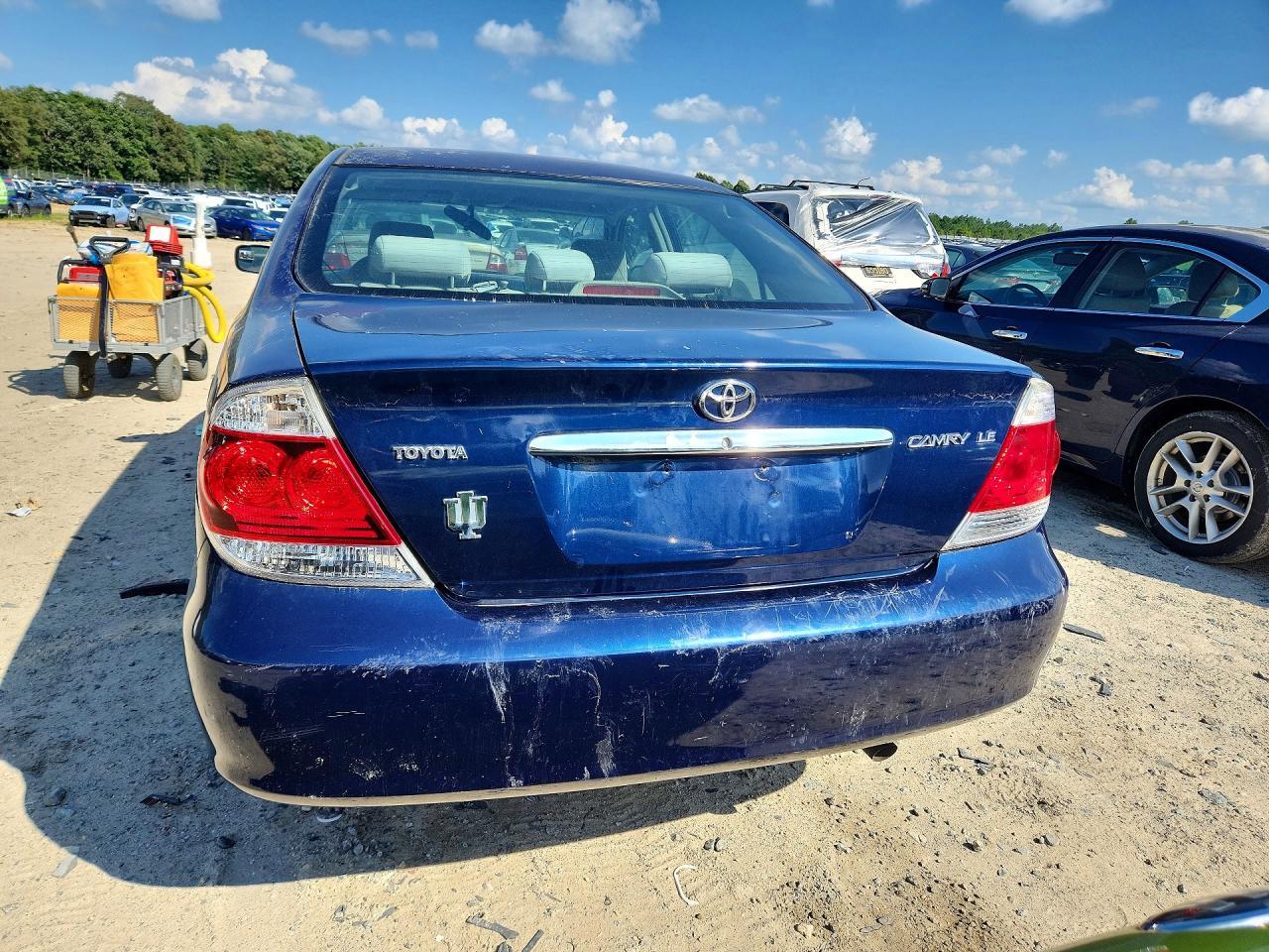 2005 Toyota Camry Le - Фото 6