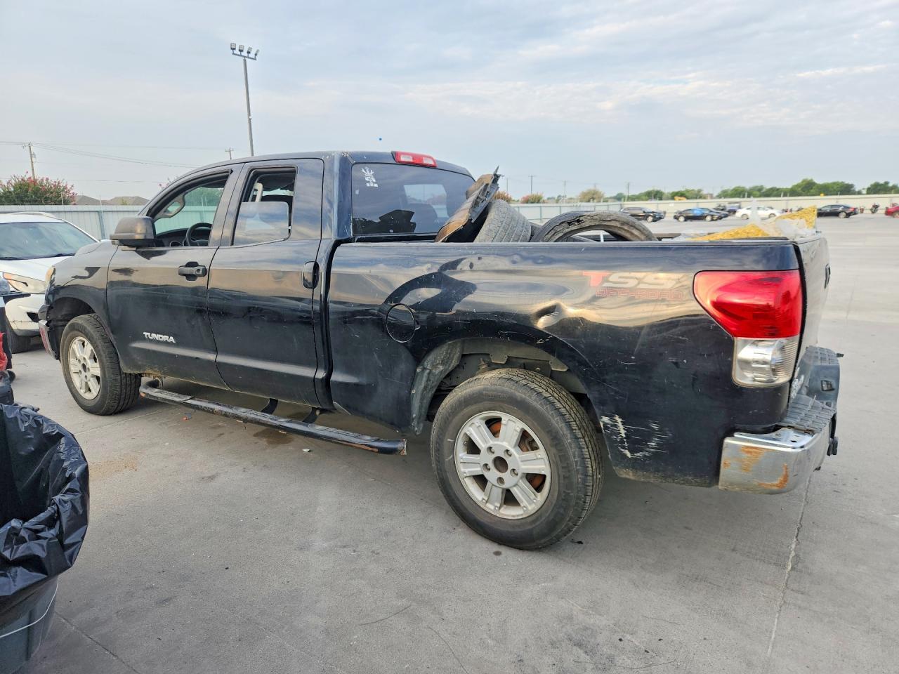 2010 Toyota Tundra Double Cab Sr5 - Image 2