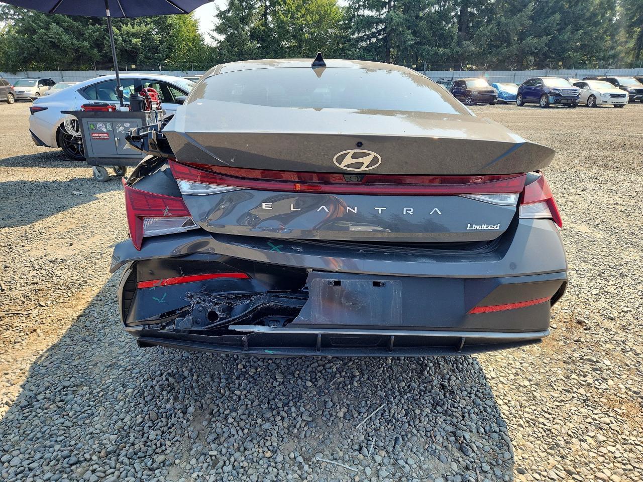 2026 Hyundai Elantra Limited - Image 6