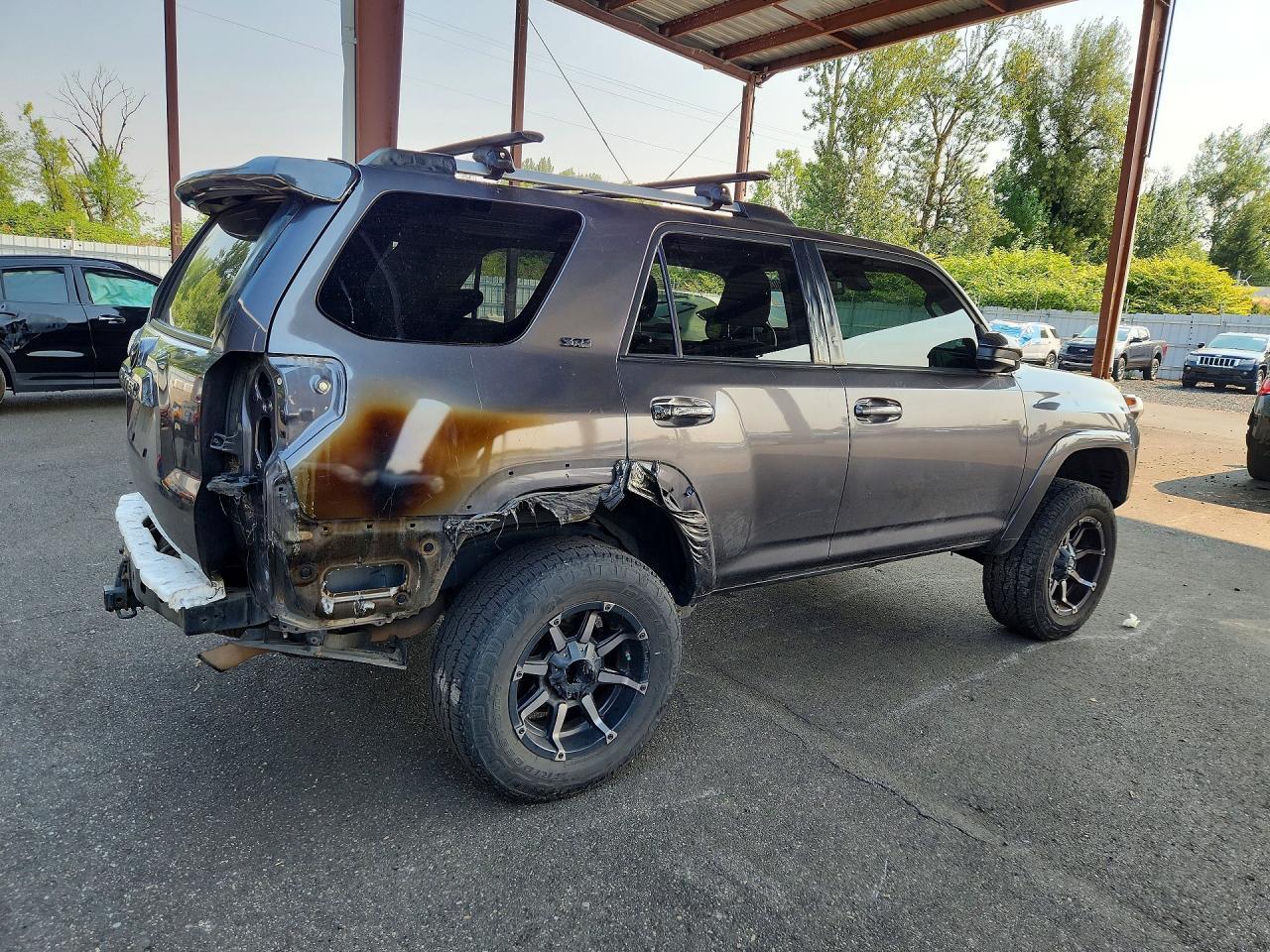 2021 Toyota 4Runner Sr5 - Фото 3