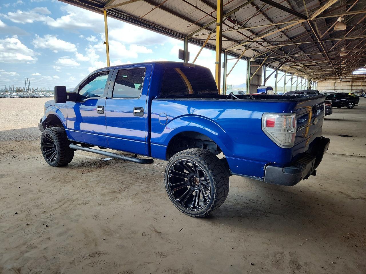 2011 Ford F150 Supercrew - Image 2