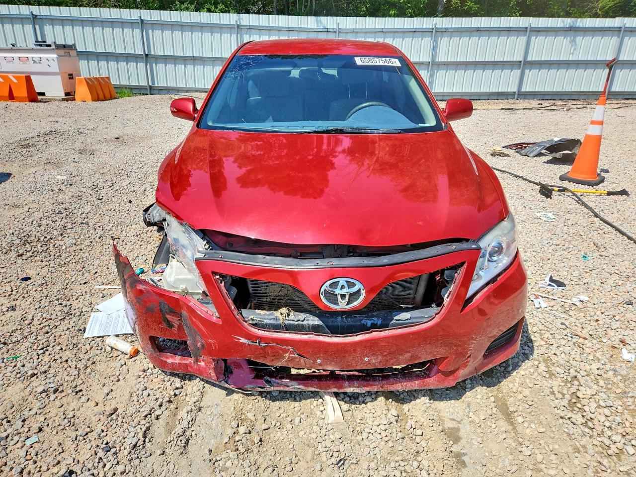 2010 Toyota Camry Le - Фото 5