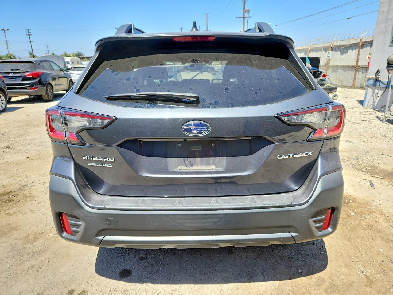 2022 Subaru Outback Premium - Image 6