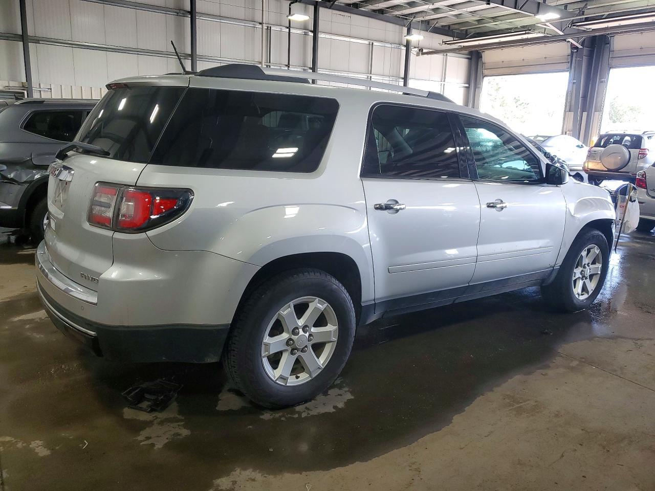 2016 GMC Acadia Sle - Image 3