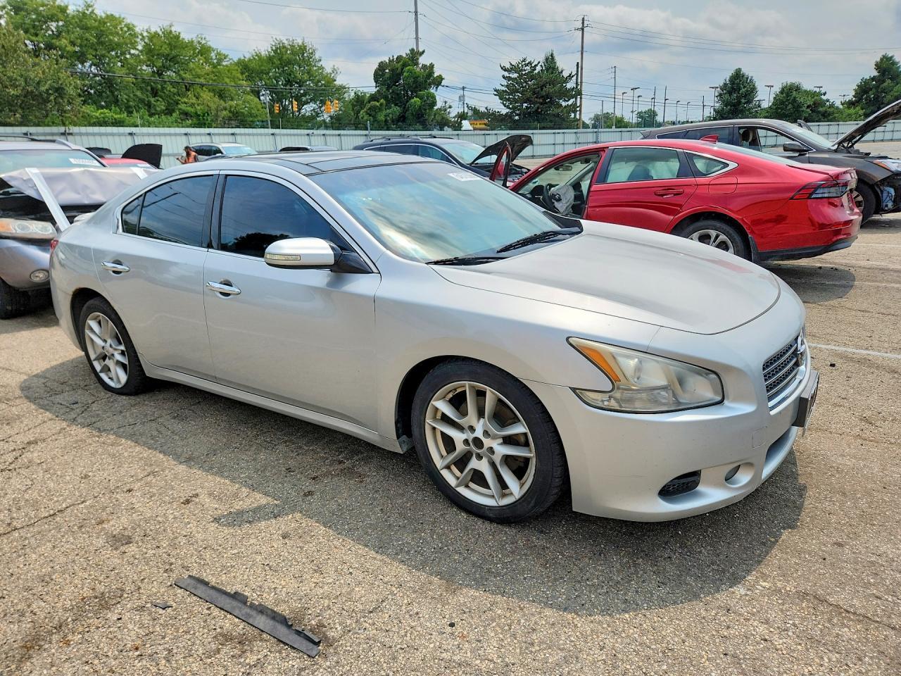2011 Nissan Maxima 3.5 S - Фото 4