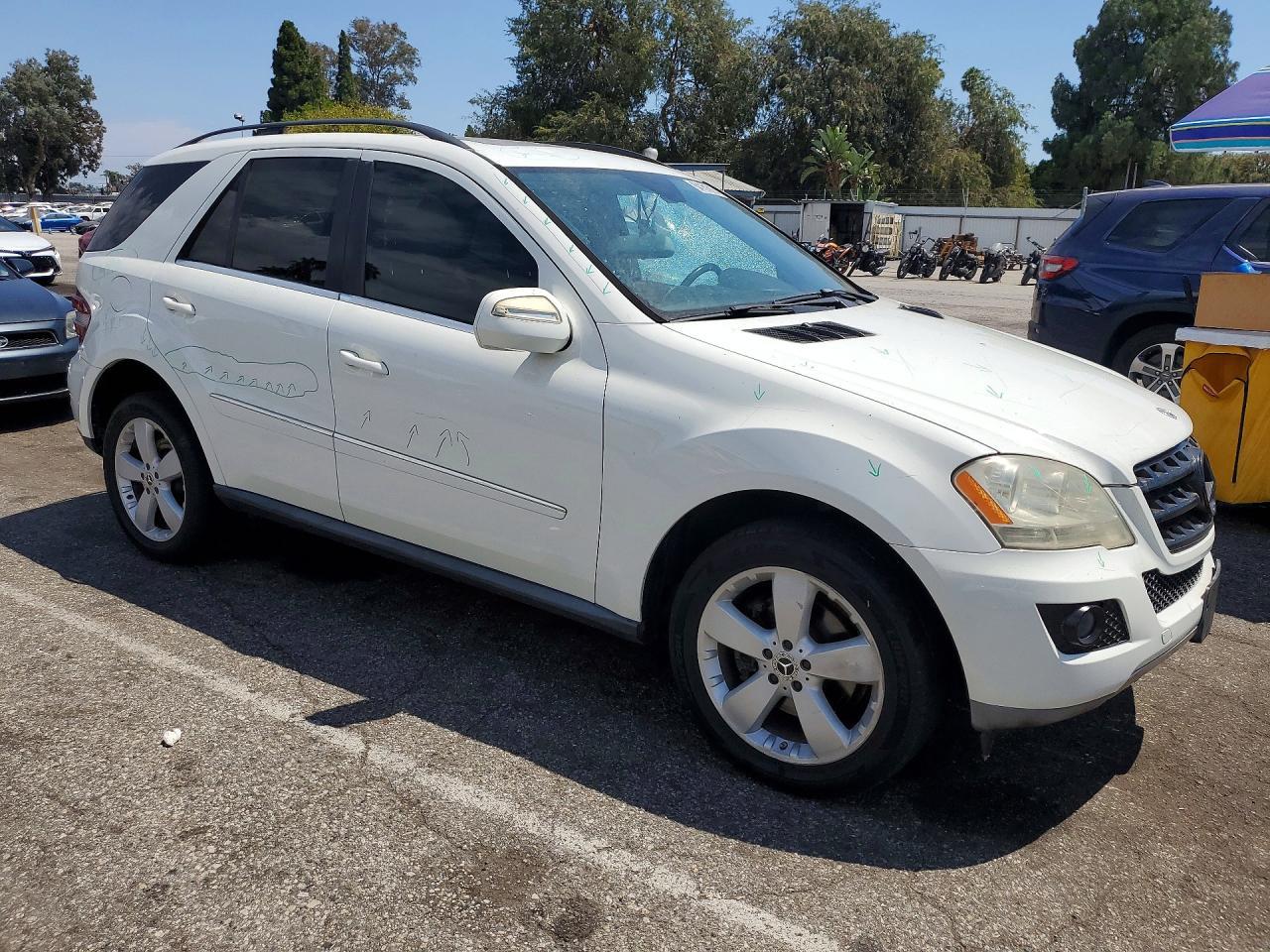 2010 Mercedes-Benz Ml 350 - Фото 4