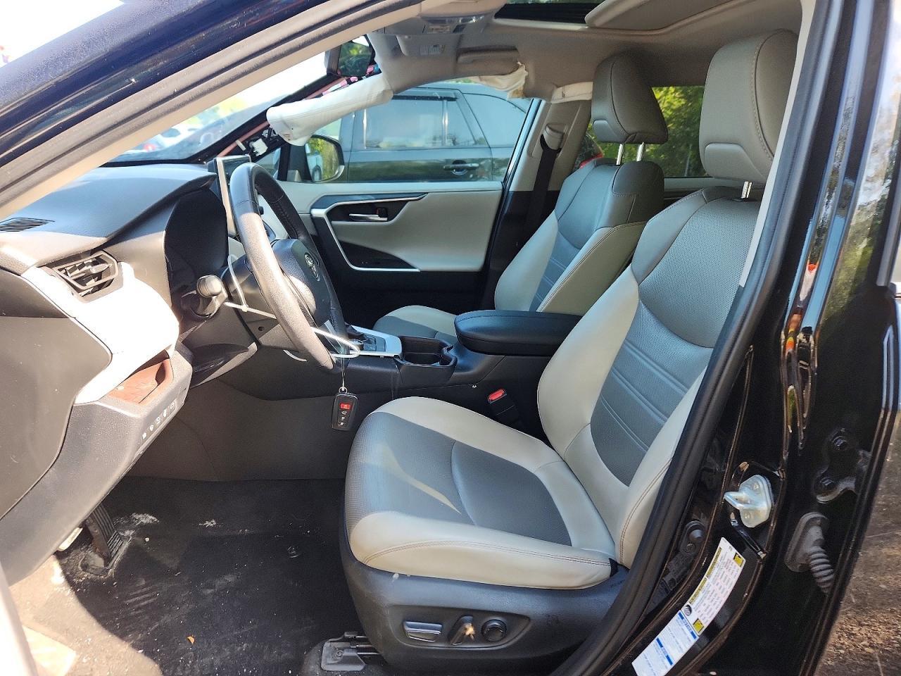 2020 Toyota Rav4 Limited - Image 7