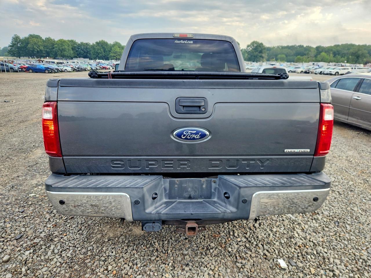 2015 Ford F250 Super Duty - Фото 6