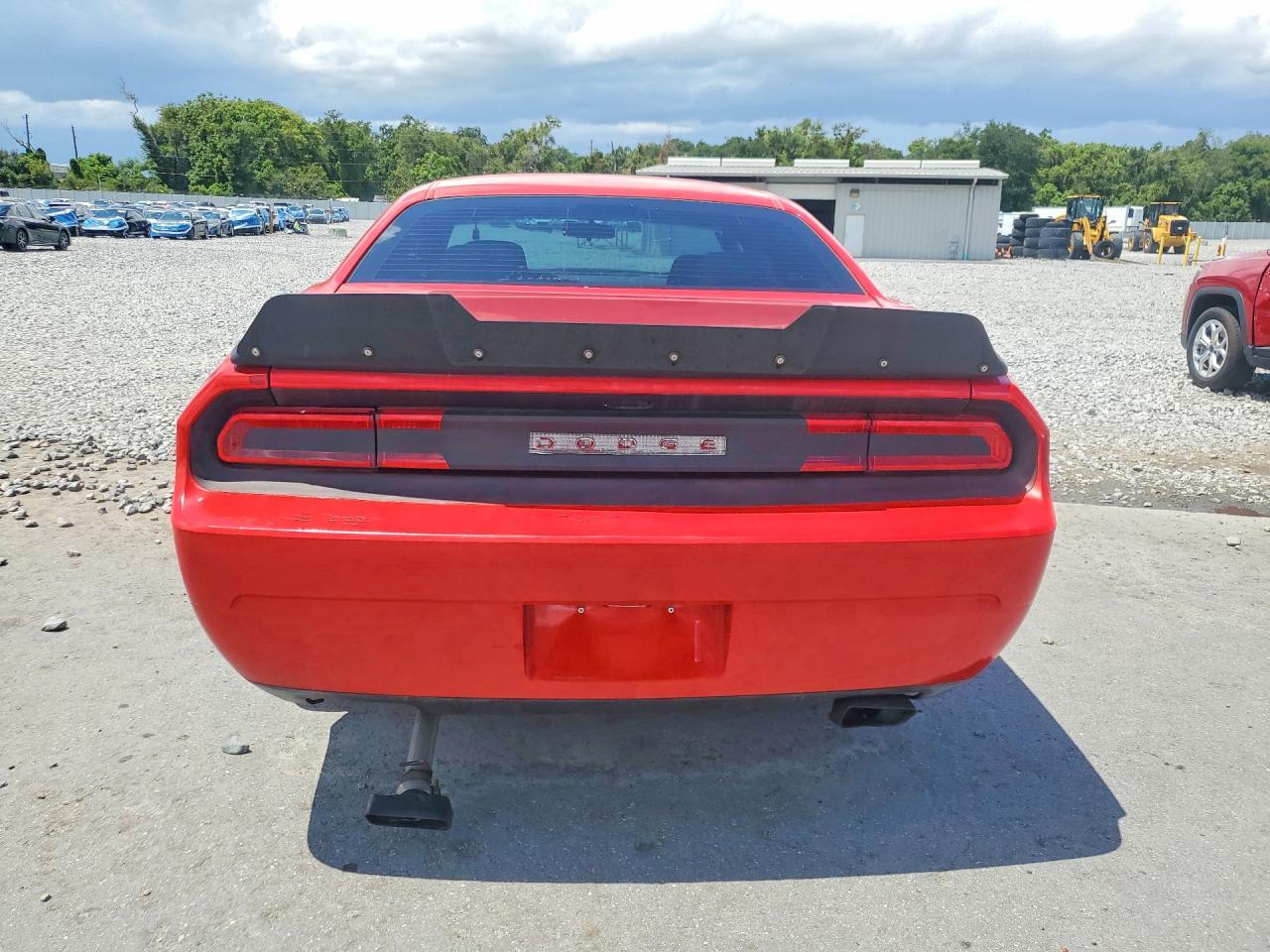 2014 Dodge Challenger Sxt - Image 6