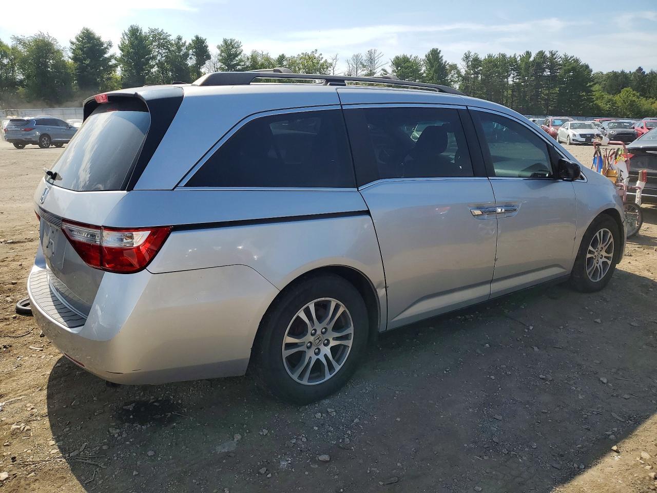 2011 Honda Odyssey Exl - Image 3