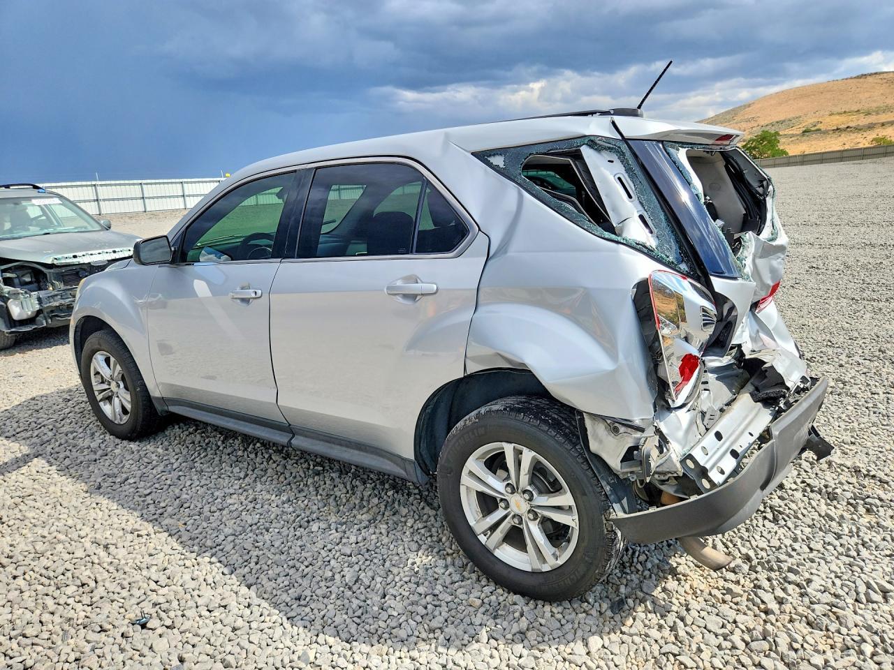 2016 Chevrolet Equinox Ls - Фото 2