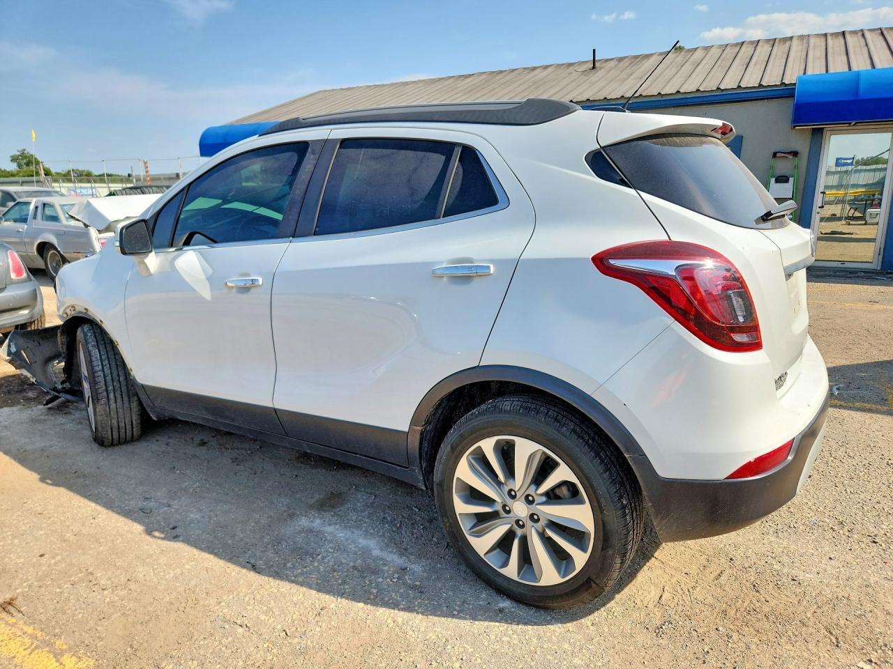 2019 Buic Encore - Image 2