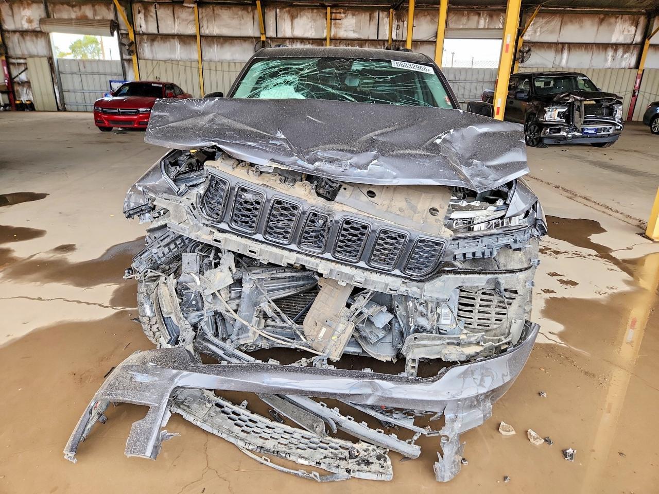 2023 Jeep Grand Cherokee L Limited - Фото 5