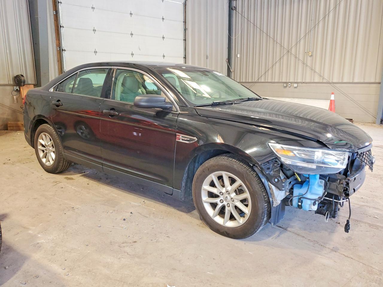 2014 Ford Taurus Se - Image 4