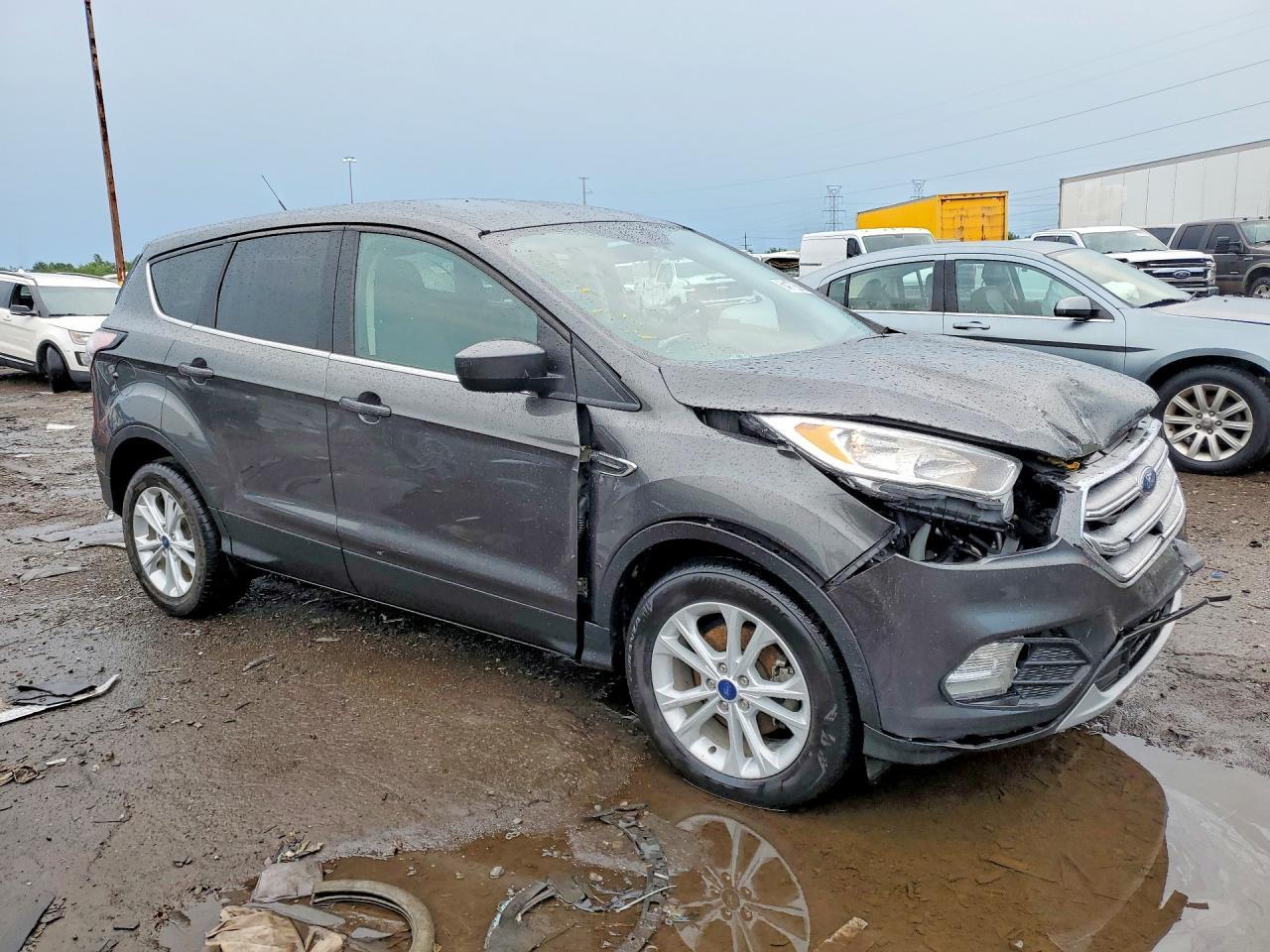2017 Ford Escape Se - Фото 4