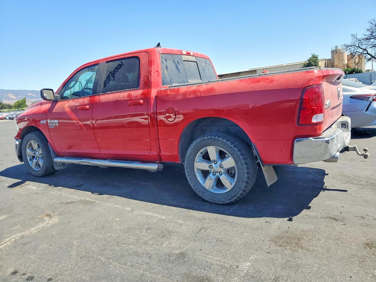 2019 Ram 1500 Classic Slt - Фото 2