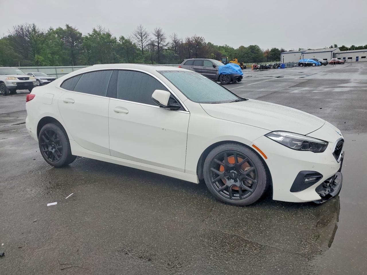 2021 BMW 228Xi - Фото 4