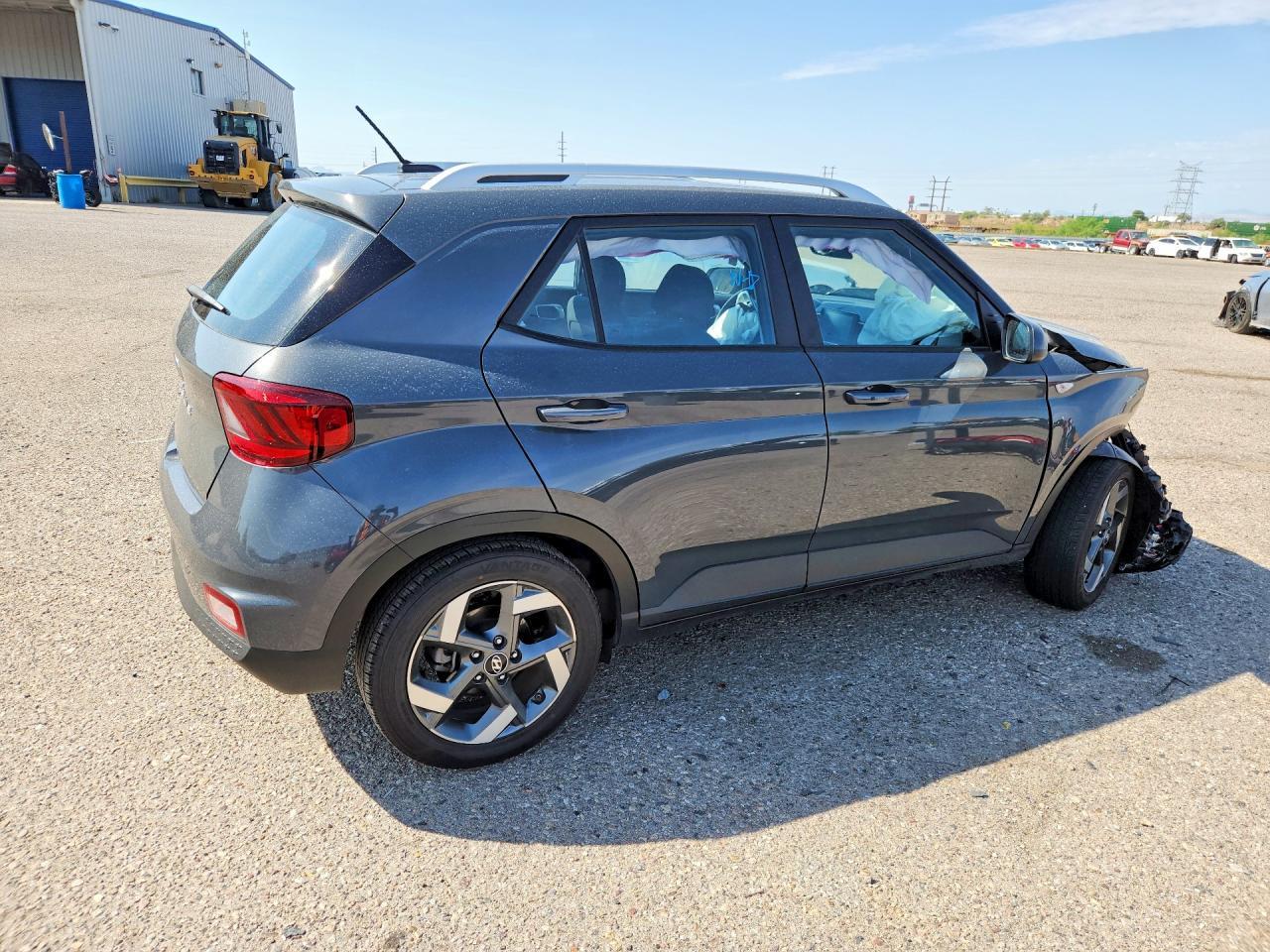 2024 Hyundai Venue Sel - Image 3