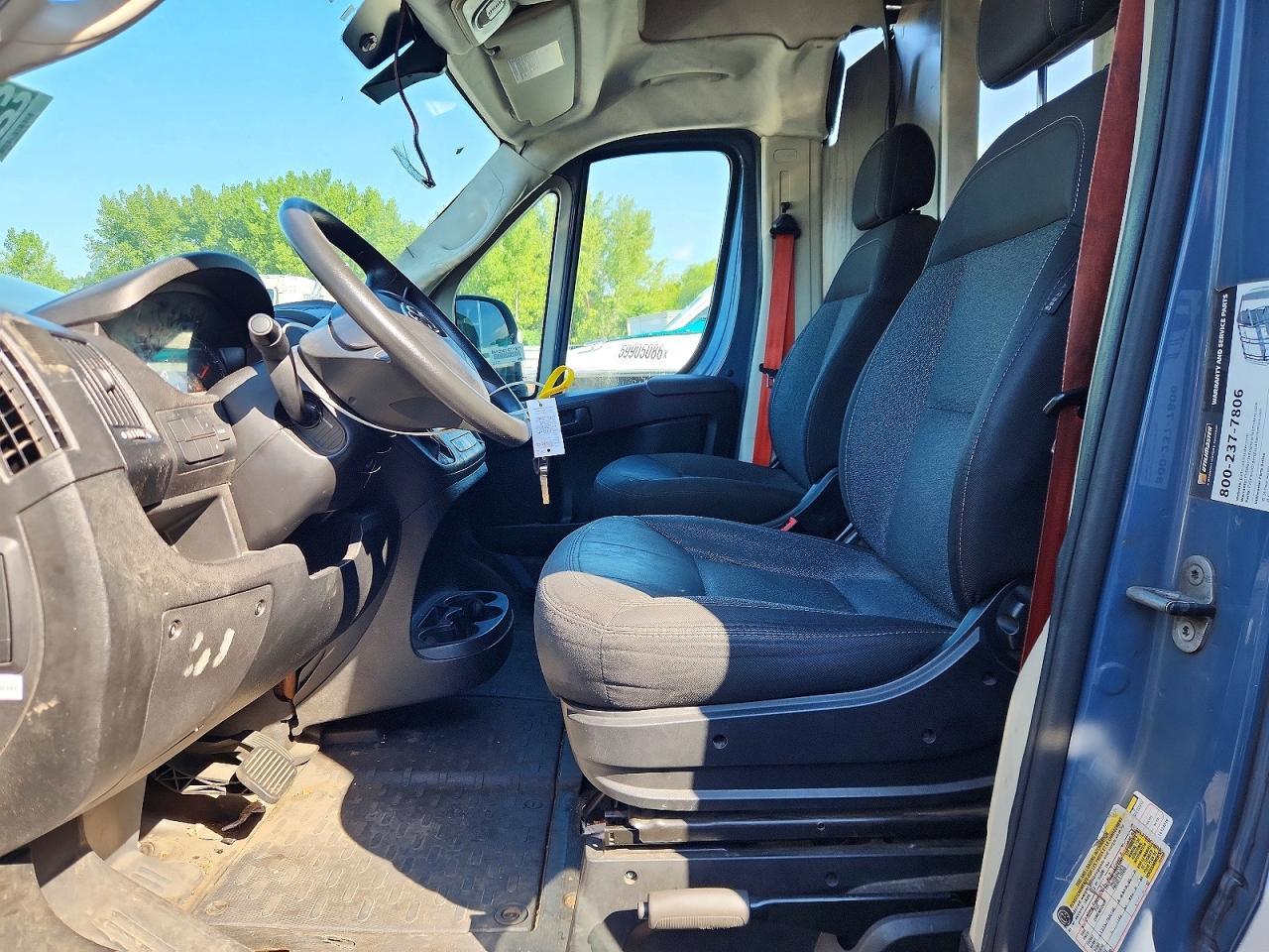 2020 Ram Promaster 3500 Delivery Van - Фото 7