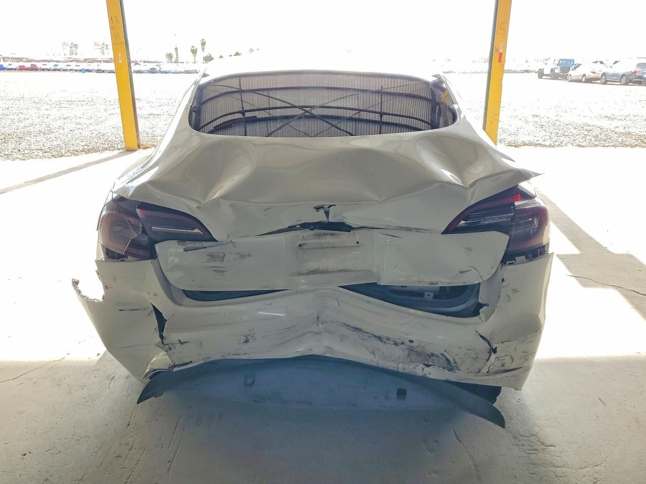 2018 Tesla Model 3 - Фото 6