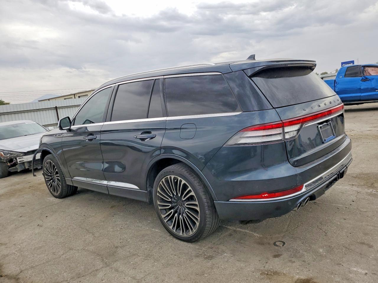 2020 Lincoln Aviator Black Label - Image 2