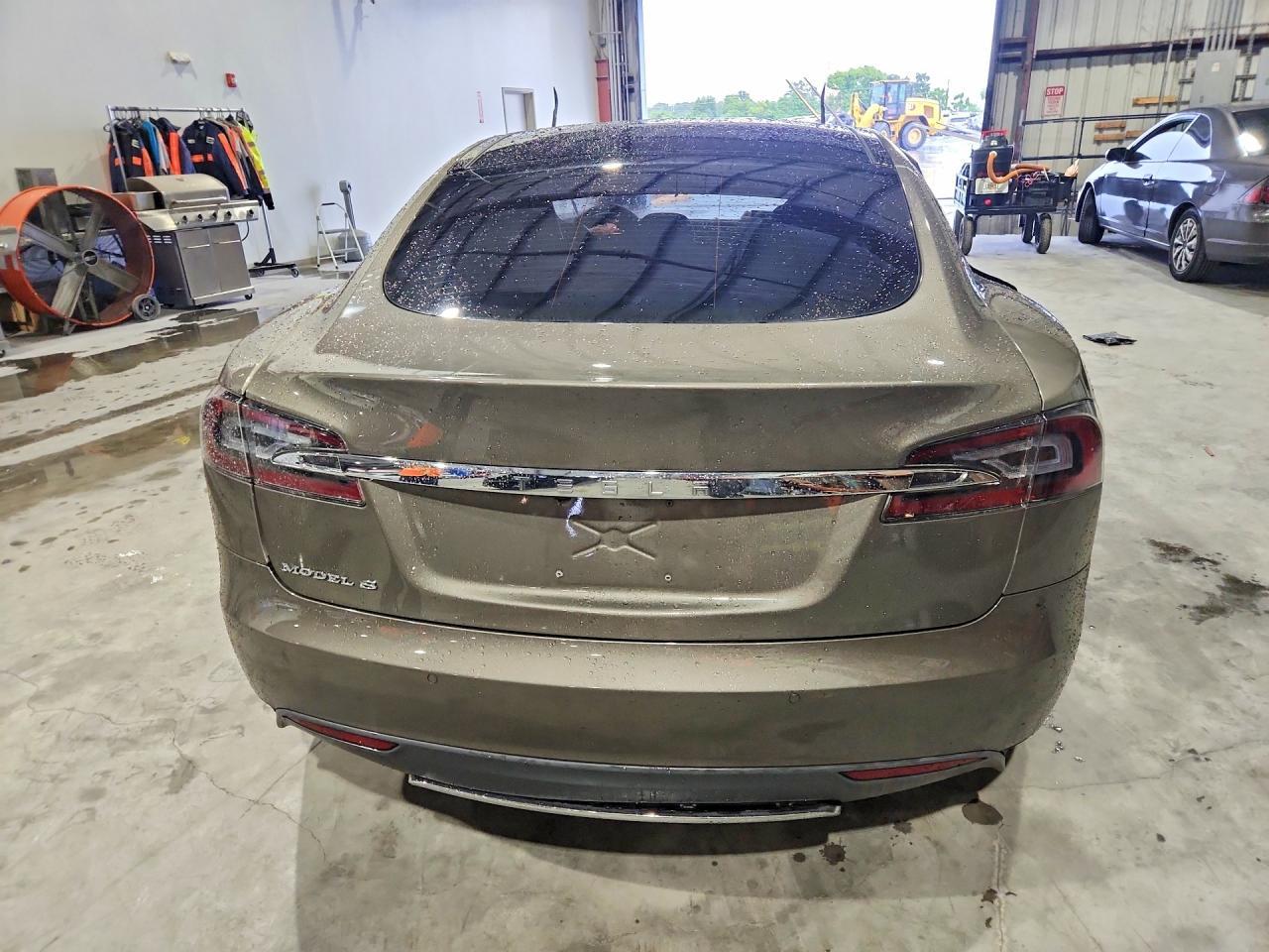 2016 Tesla Model S - Фото 6