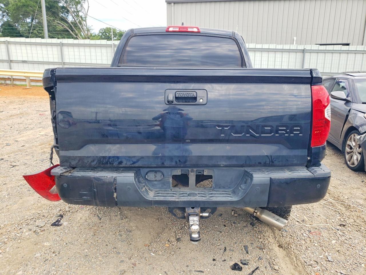 2020 Toyota Tundra Crewmax Limited - Image 6