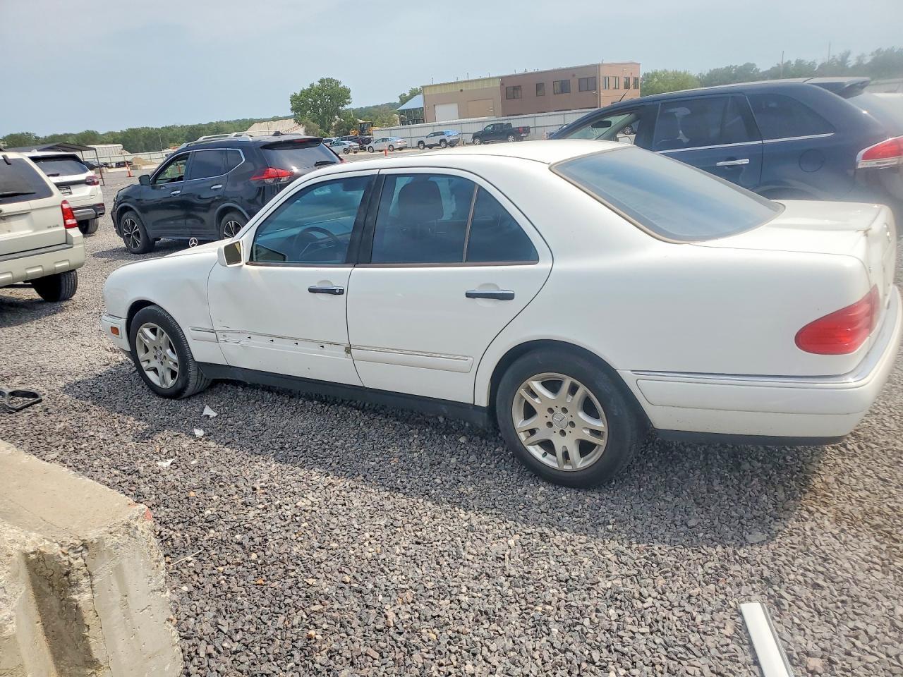 1999 Mercedes-Benz E 320 - Фото 2