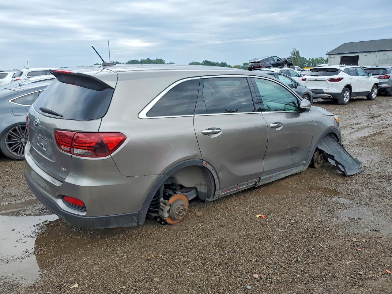 2019 Kia Sorento Lx - Фото 3
