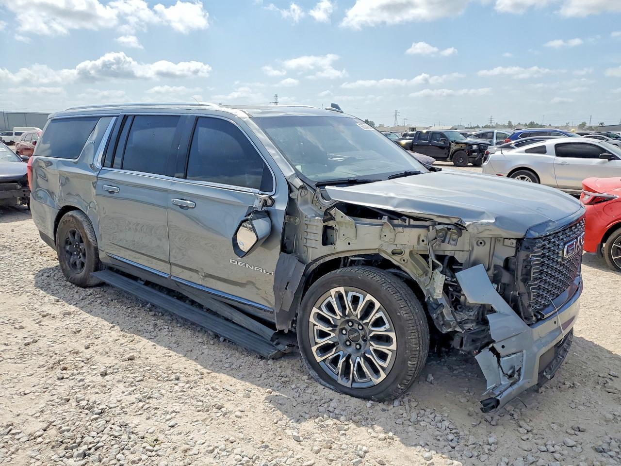 2023 GMC Yukon Xl Denali Ultimate - Фото 4