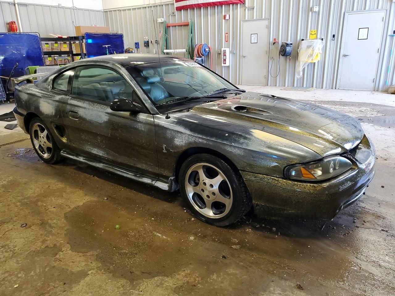 1997 Ford Mustang Cobra - Фото 4