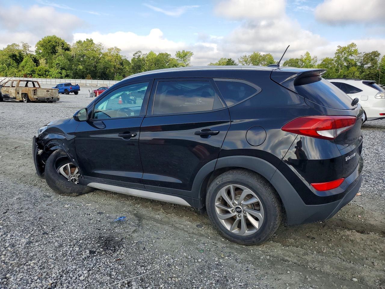 2017 Hyundai Tucson Se - Image 2