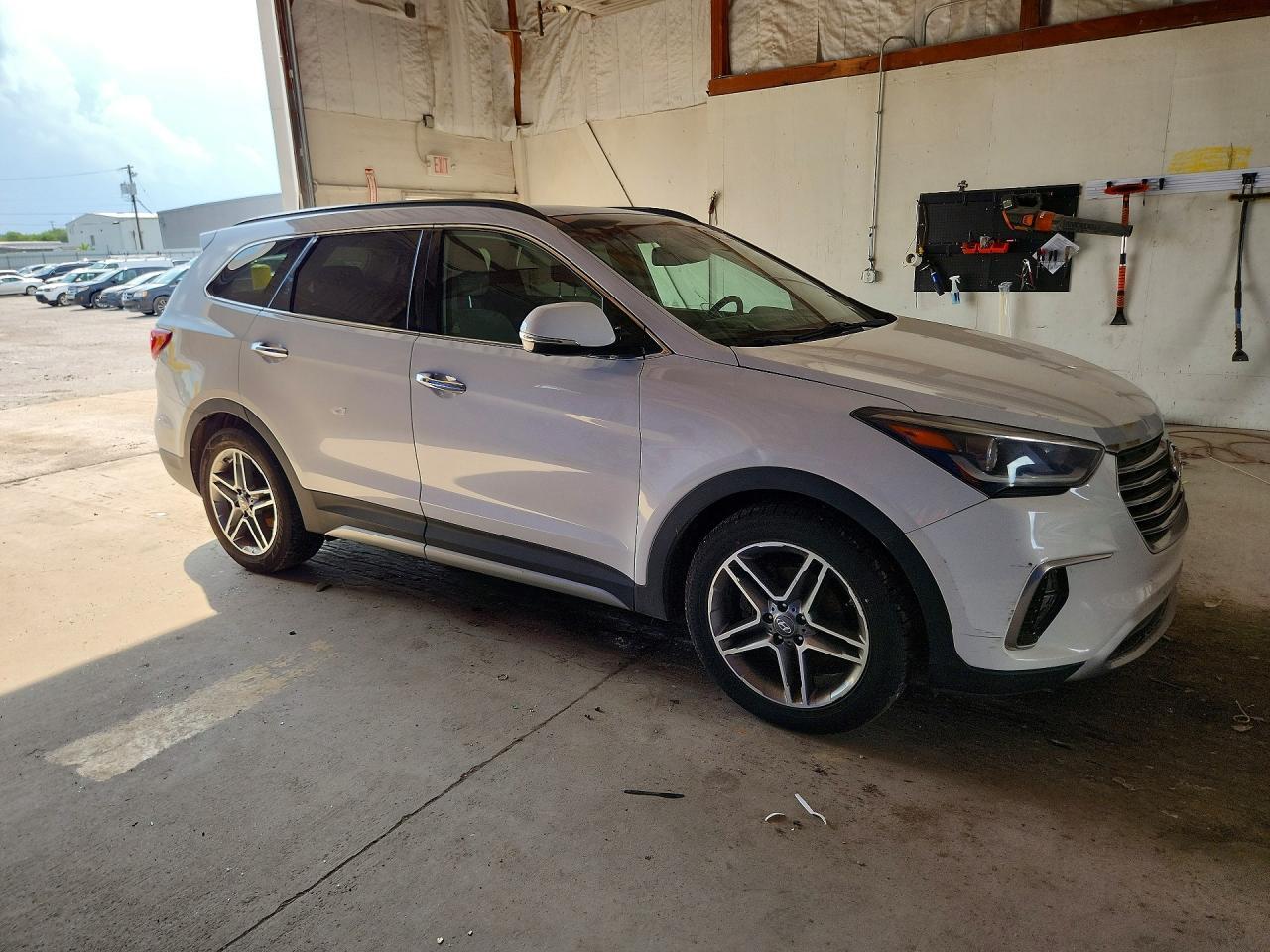 2017 Hyundai Santa Fe Limited Ultimate - Фото 4