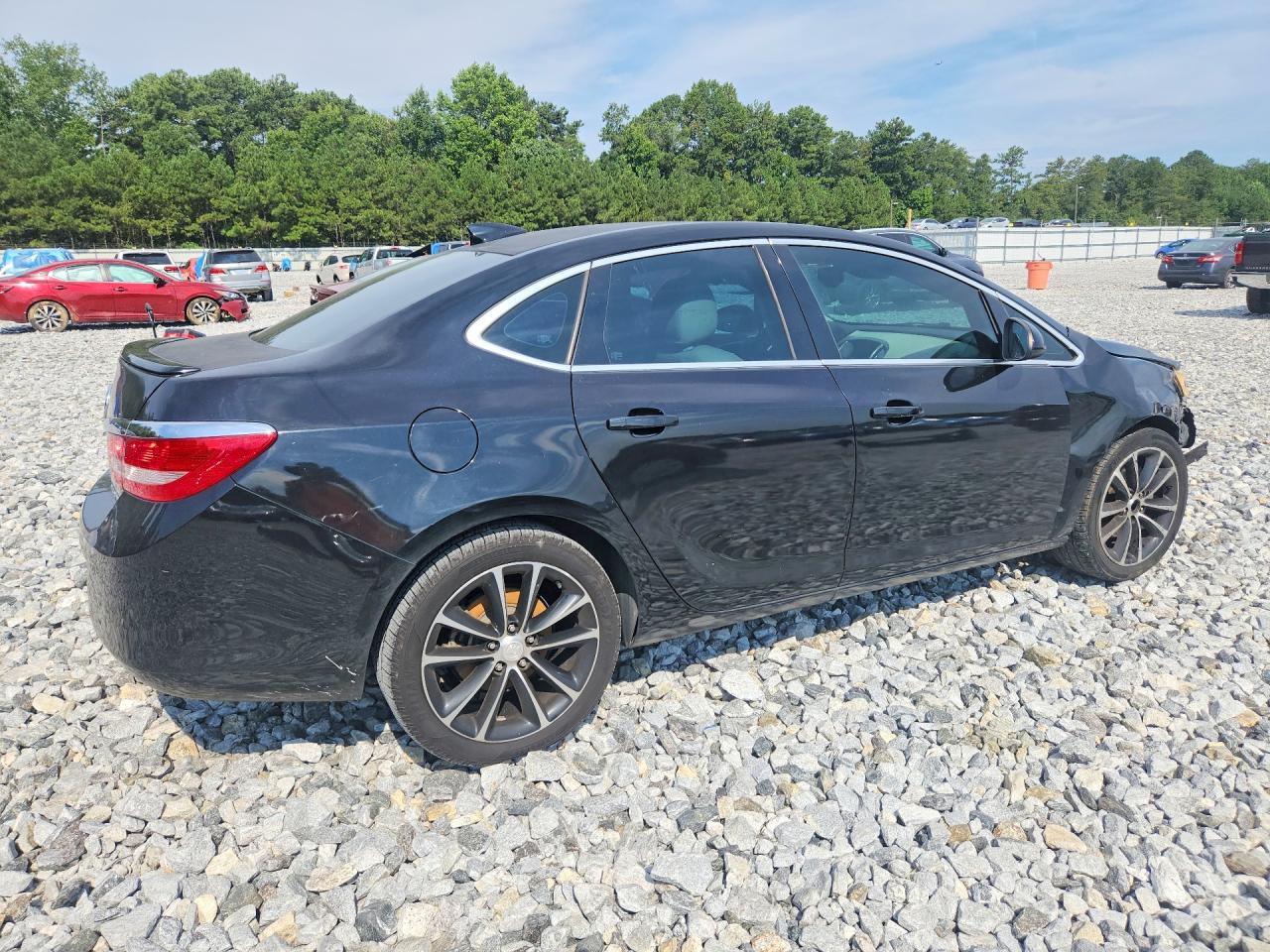 2016 Buick Verano Sport Touring - Image 3