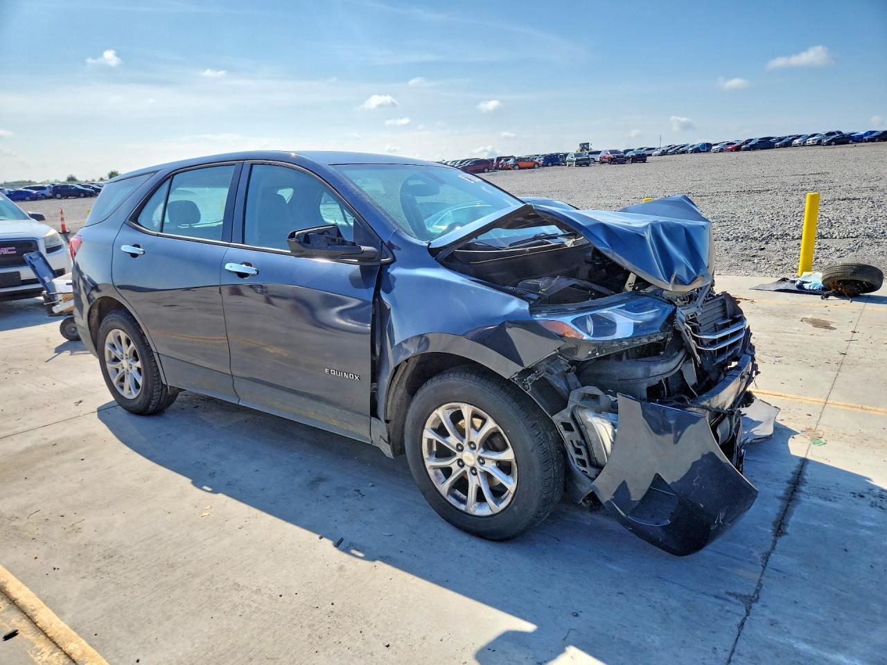 2018 Chevrolet Equinox Ls - Фото 4