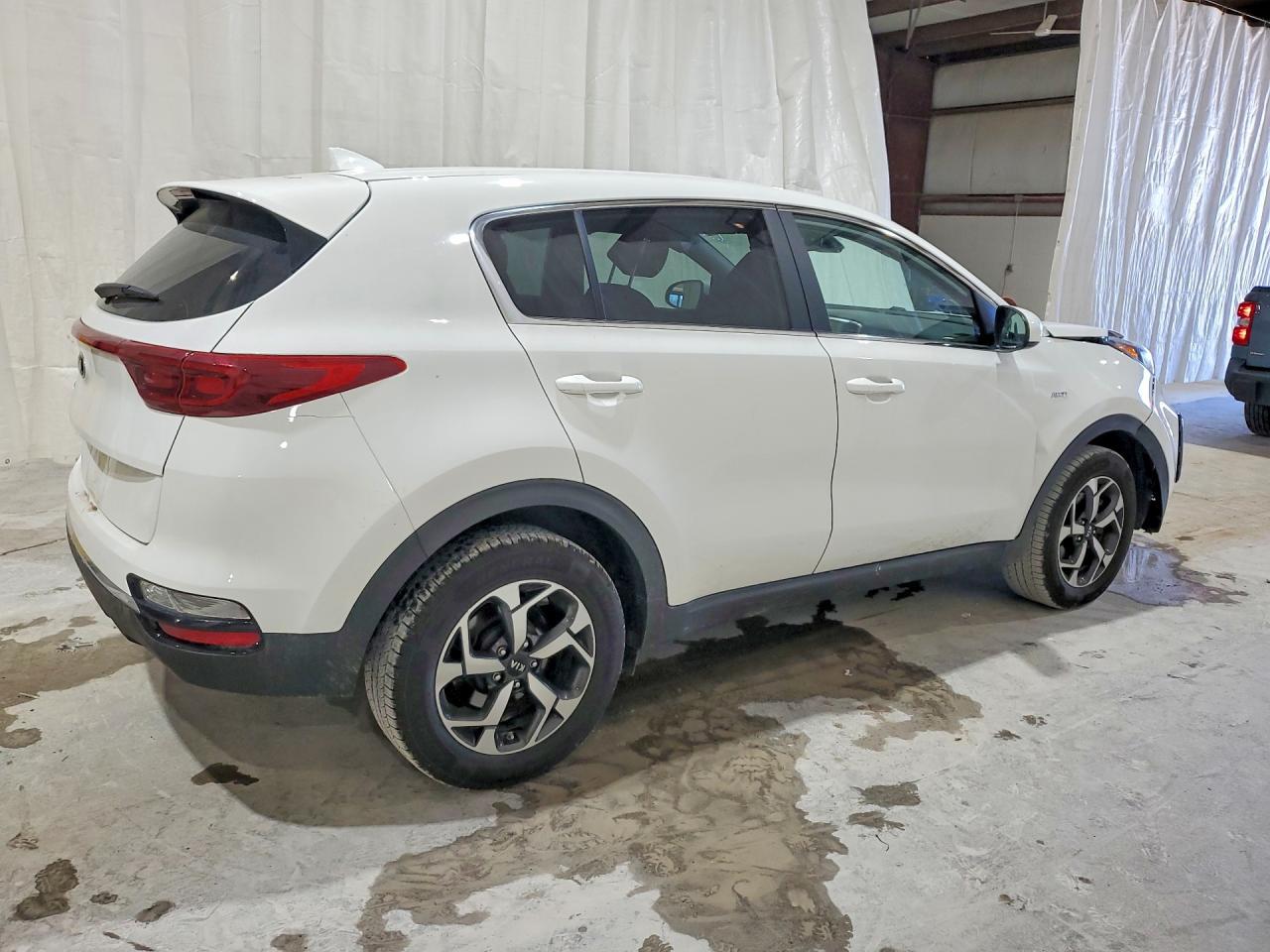 2020 Kia Sportage Lx - Фото 3