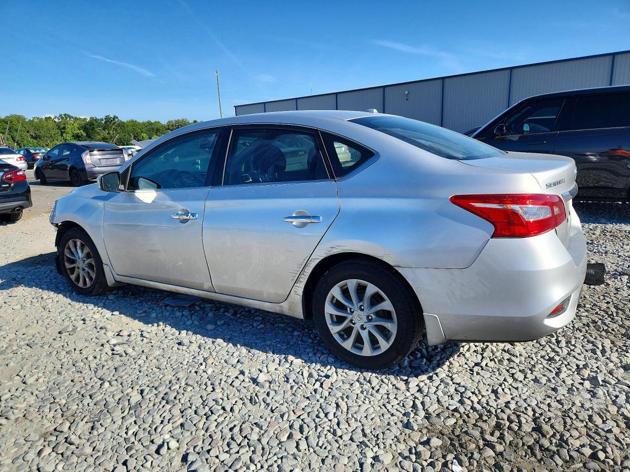 2019 Nissan Sentra Sv - Фото 2
