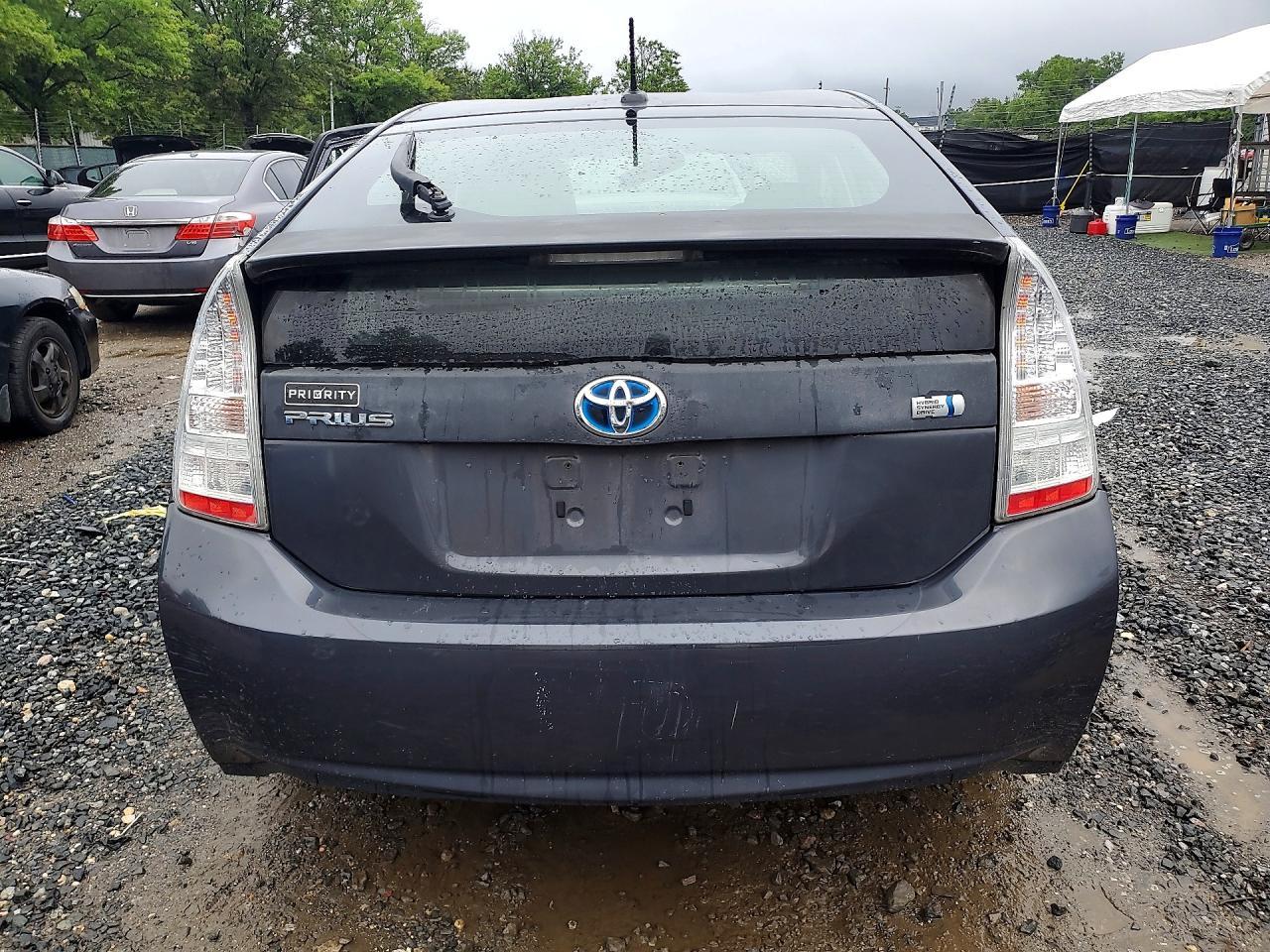 2010 Toyota Prius Iii - Фото 6