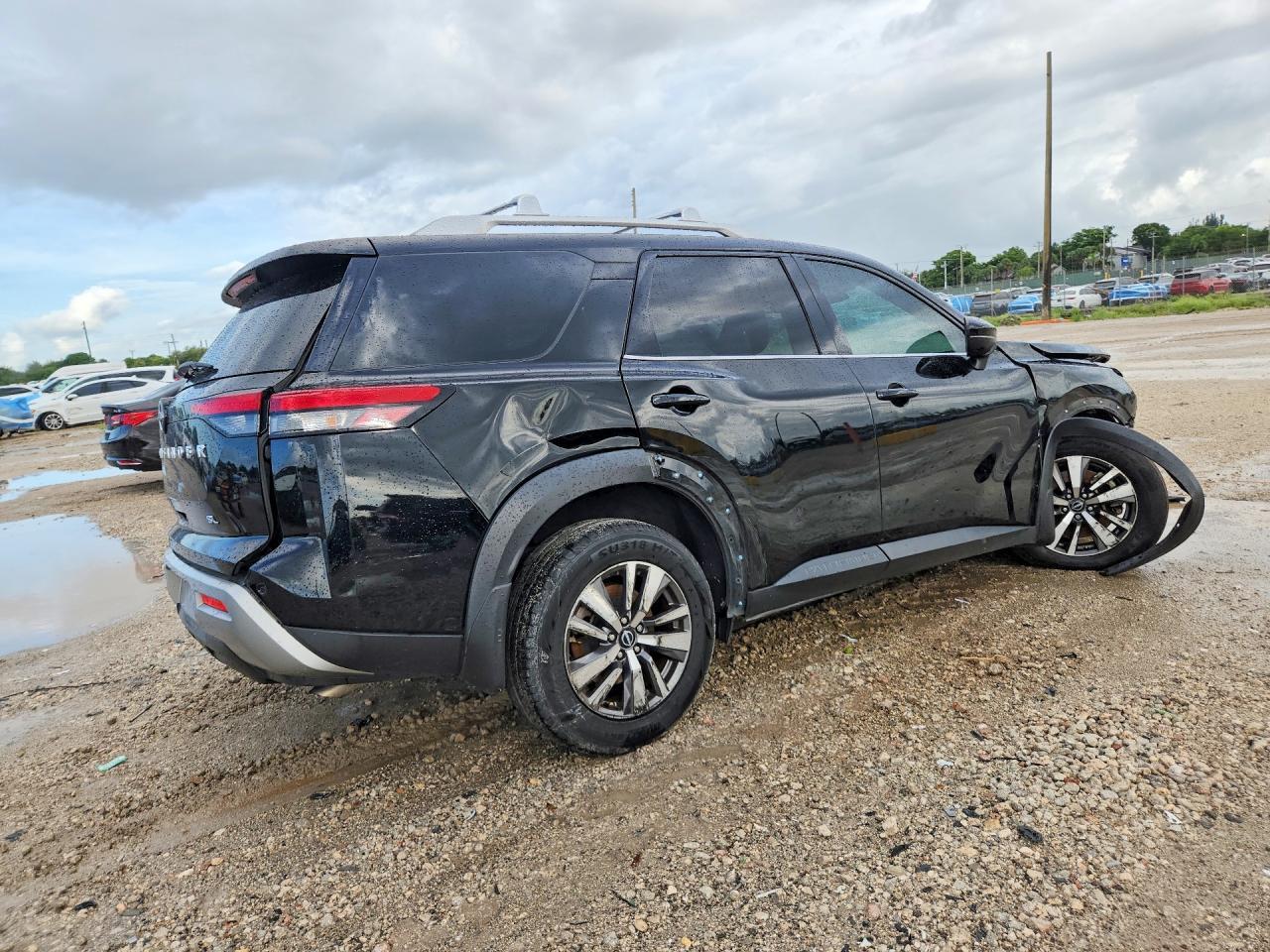 2024 Nissan Pathfinder Sl - Фото 3