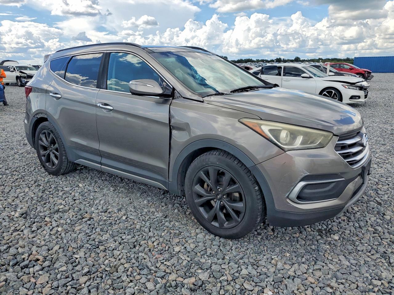 2017 Hyundai Santa Fe Sport 2.0T Ultimate - Image 4