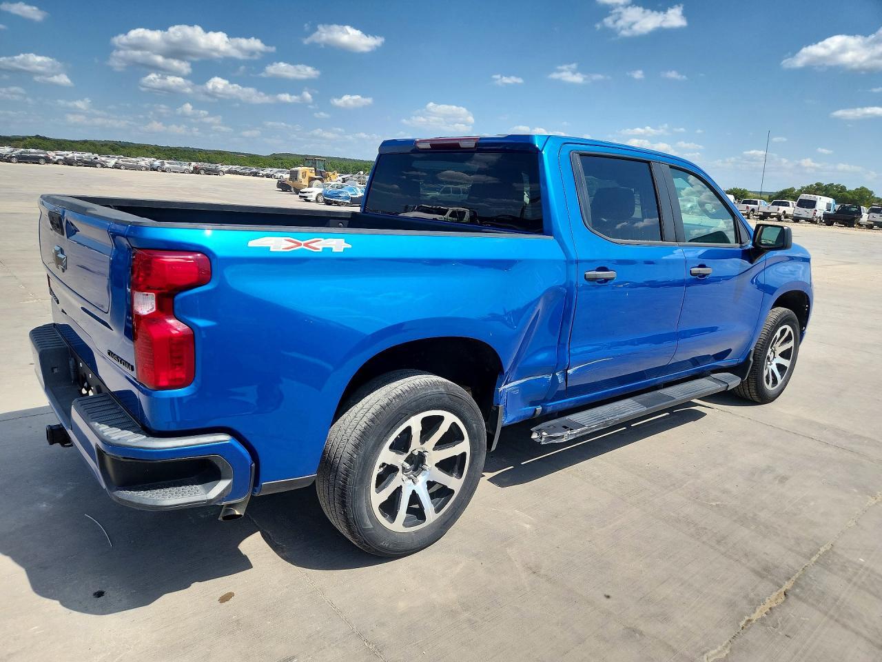 2022 Chevrolet Silverado K1500 Custom - Image 3