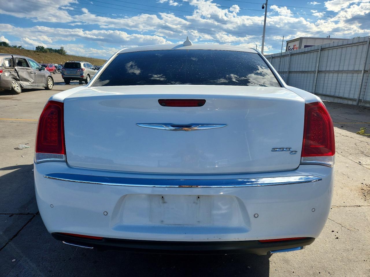 2015 Chrysler 300C - Фото 6