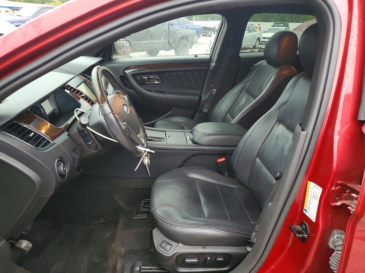 2015 Ford Taurus Limited - Image 7