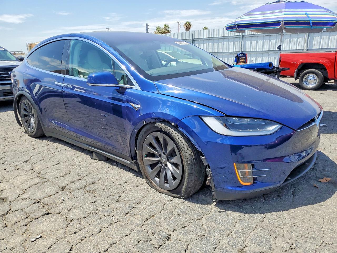 2017 Tesla Model X - Фото 4